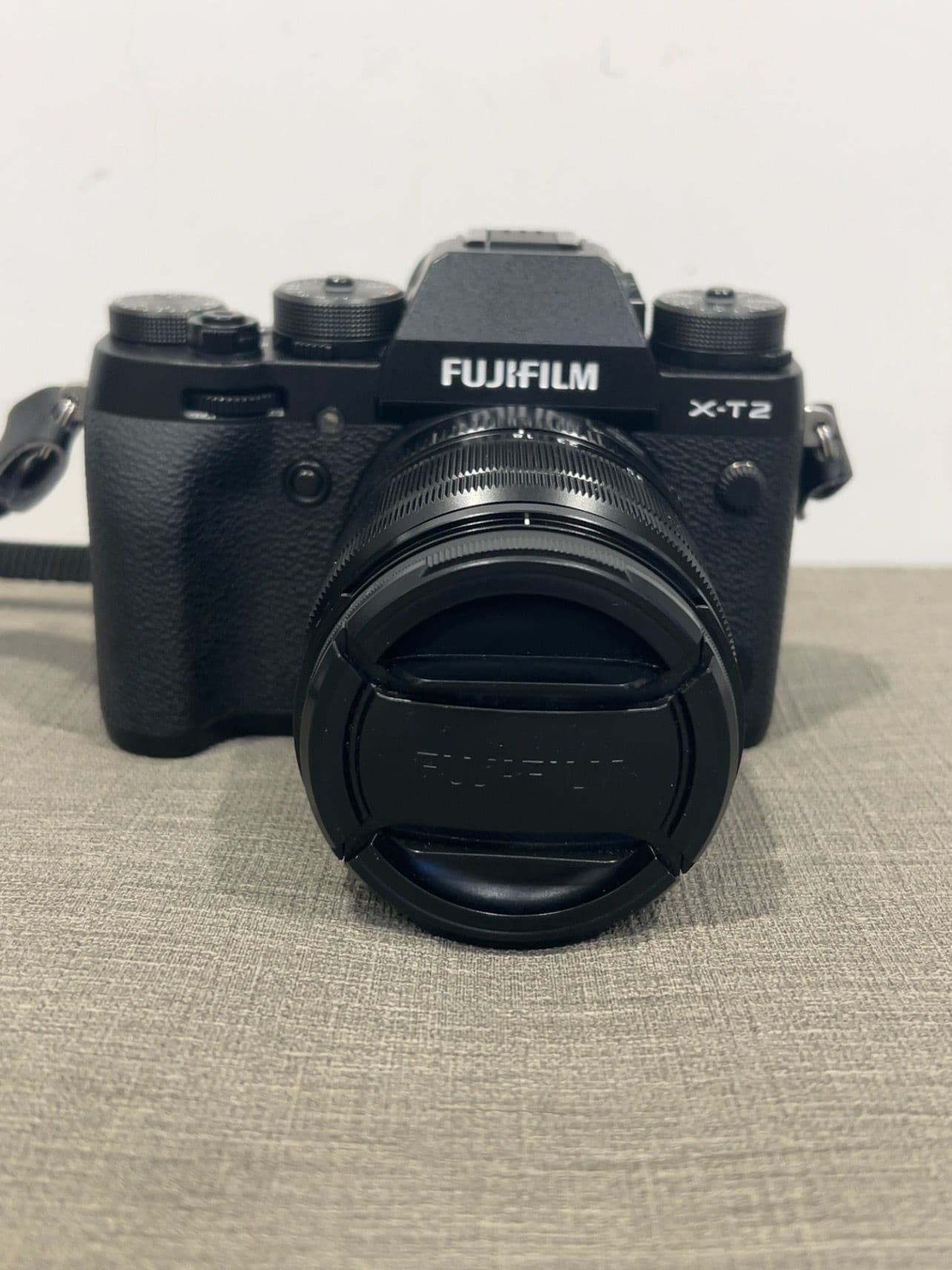 售 Fujifilm X-T2 ＋Fujifilm XF 18-55mm F2.8-4 R LM OIS 鏡頭